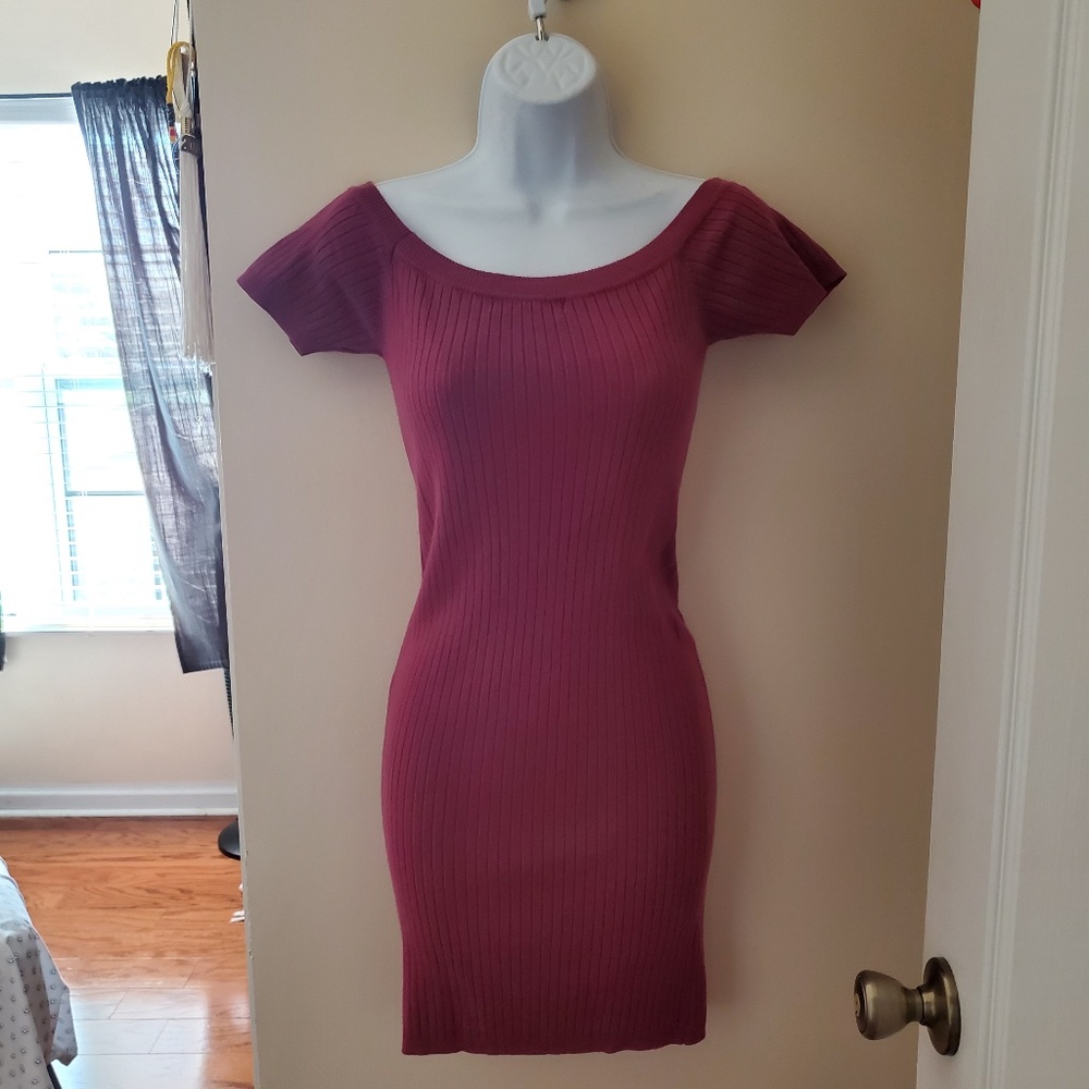 FOREVER 21 OFF THE SHOULDER DRESS